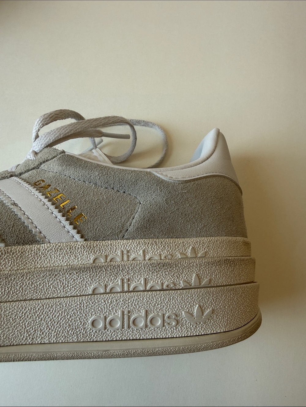 Adidas Gazelle Platform Sneakers Women’s Light Gray Suede White Stripe Shoes - Picture 10 of 11